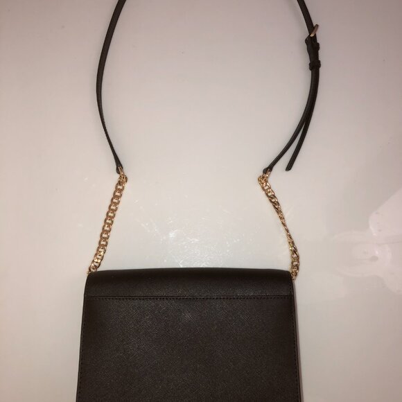 Michael Kors - Daniela Large Saffiano Leather Crossbody Bag - Picture 5 of 16